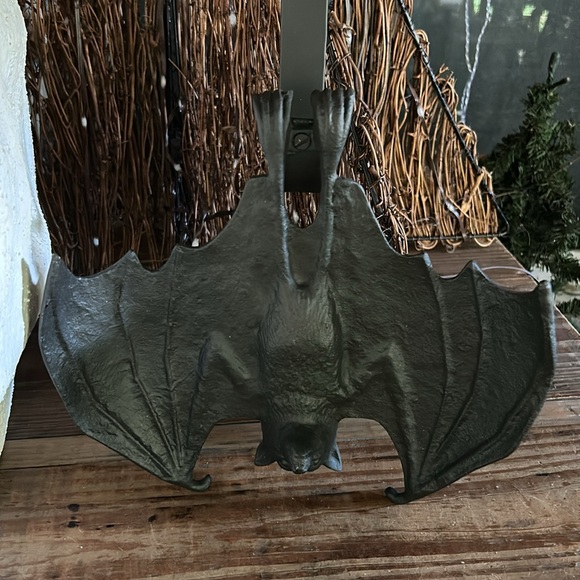 Pottery Barn Other - Pottery Barn 🦇 Bat Wreath Holder BNIB AMAZING!